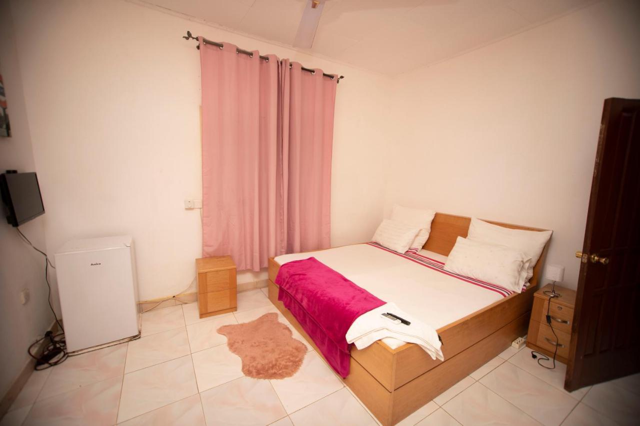 Marysin Guest House Akkra Exterior foto